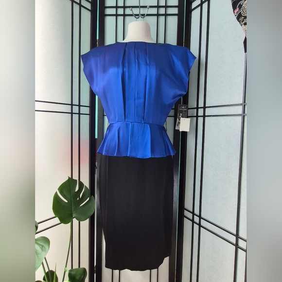 All that Jazz Dresses & Skirts - All That Jazz Vibrant Blue Fabric Vintage NWT